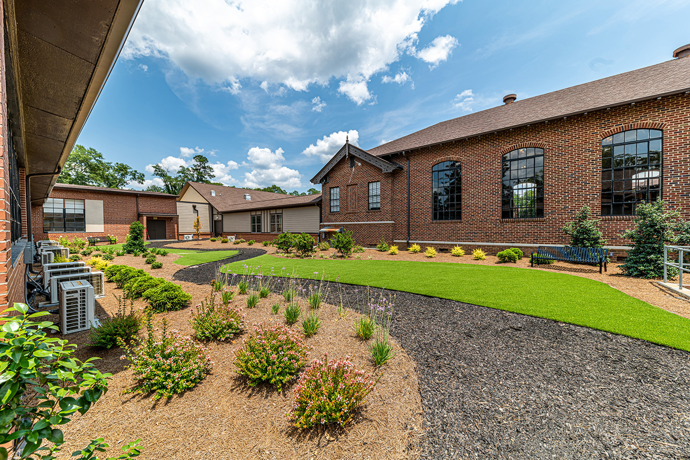 Senior living amenities in Macon, GA Alexander IV Senior Living